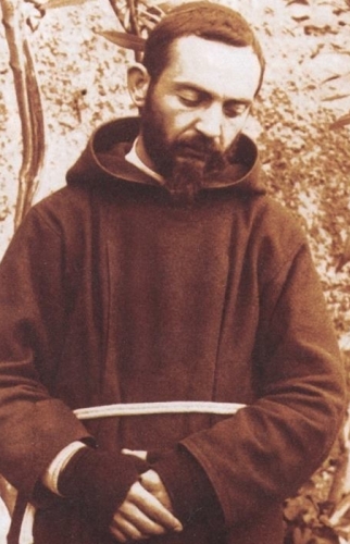 img-padre-pio